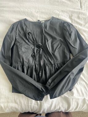 H&M Black Long-Sleeve Tie-Front Peplum Blouse